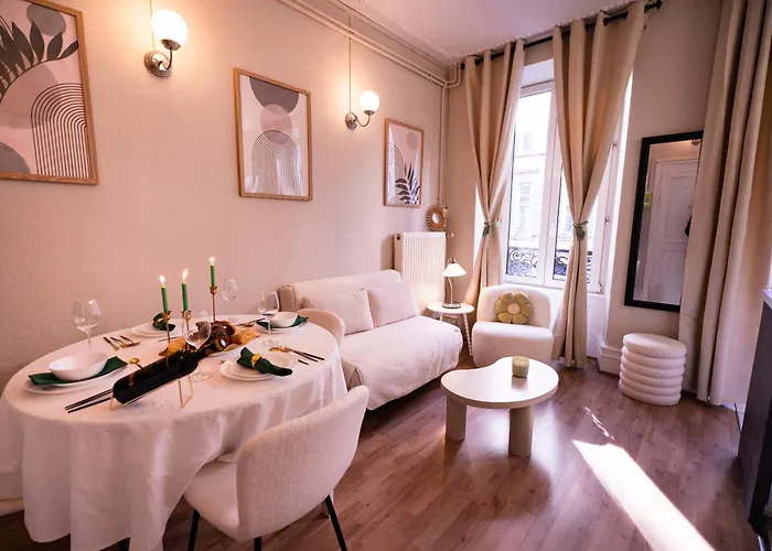 Centre-ville, Cathedrale, Petite France 아파트 *